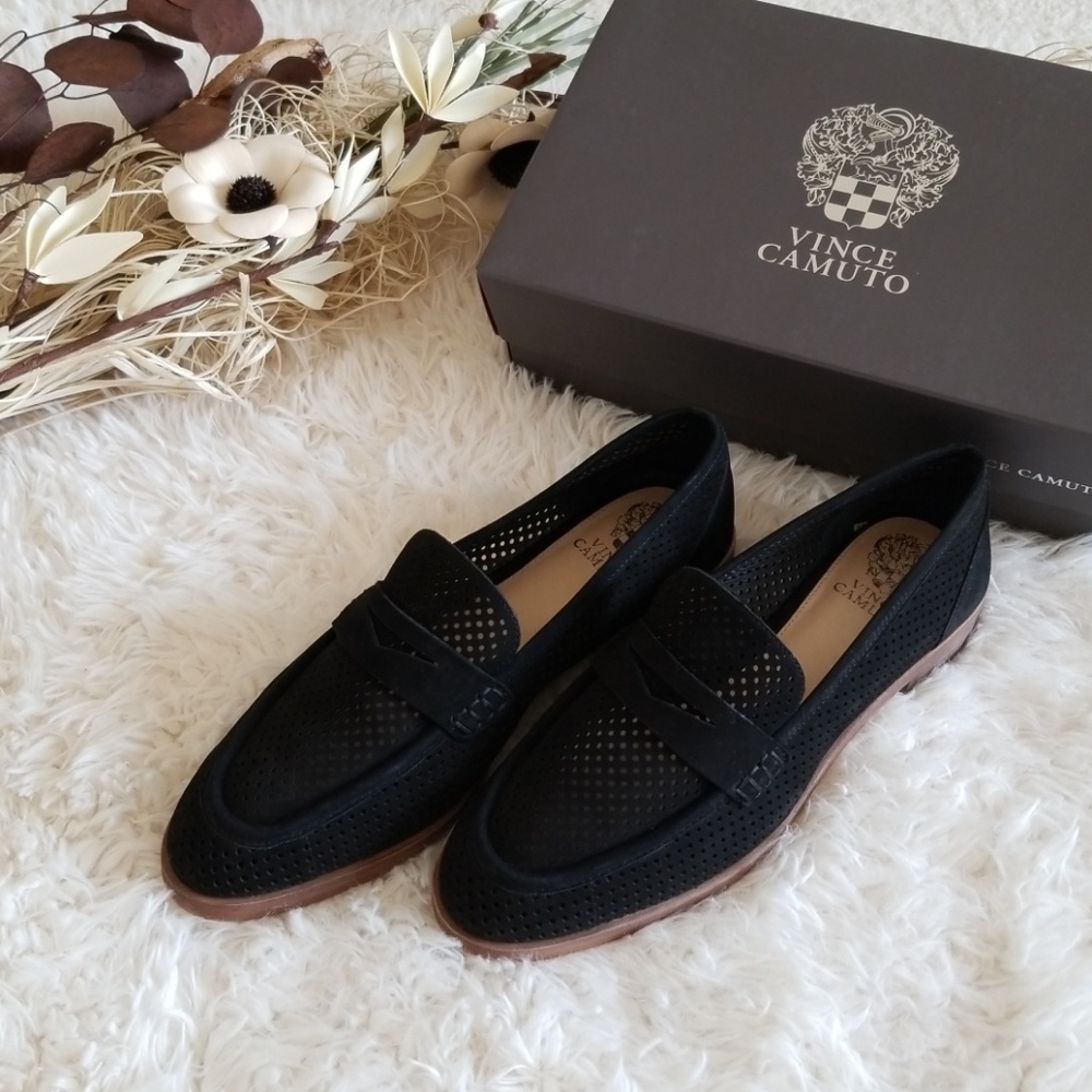 Vince Camuto Kanta – Perforated Penny Loafer